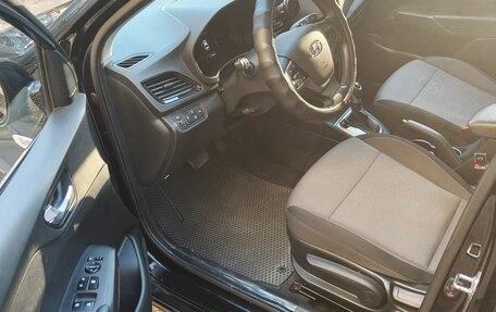 Hyundai Solaris II рестайлинг, 2021 год, 1 720 000 рублей, 8 фотография