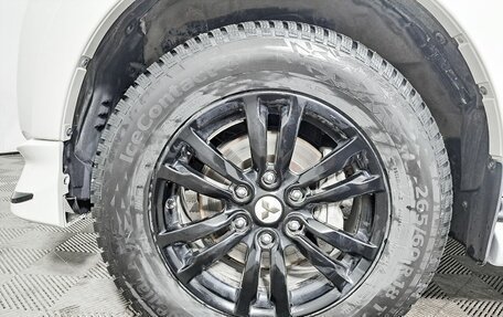 Mitsubishi Pajero IV, 2020 год, 3 700 000 рублей, 22 фотография