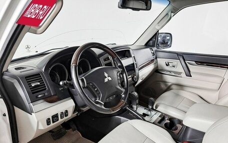 Mitsubishi Pajero IV, 2020 год, 3 700 000 рублей, 20 фотография