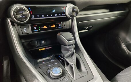 Toyota RAV4, 2025 год, 6 190 000 рублей, 9 фотография