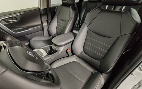 Toyota RAV4, 2025 год, 6 190 000 рублей, 21 фотография