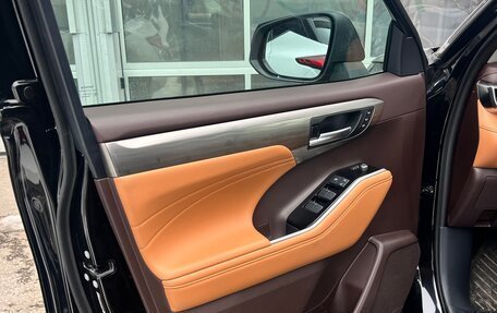 Toyota Highlander, 2025 год, 5 900 000 рублей, 10 фотография