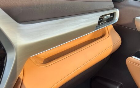 Toyota Highlander, 2025 год, 5 900 000 рублей, 17 фотография