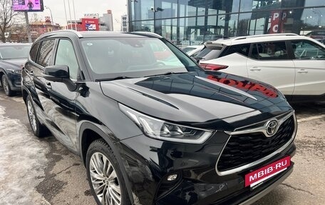 Toyota Highlander, 2025 год, 5 900 000 рублей, 2 фотография