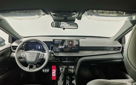 Toyota Camry, 2025 год, 4 990 000 рублей, 14 фотография