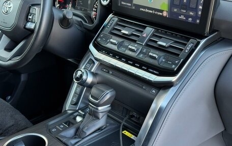 Toyota Land Cruiser, 2024 год, 10 900 000 рублей, 14 фотография