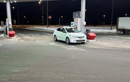 Hyundai Solaris II рестайлинг, 2016 год, 880 000 рублей, 5 фотография