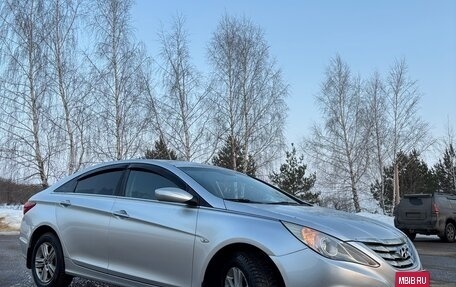 Hyundai Sonata VI, 2011 год, 900 000 рублей, 6 фотография