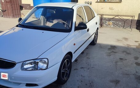 Hyundai Accent II, 2011 год, 650 000 рублей, 4 фотография