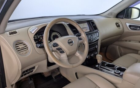Nissan Pathfinder, 2015 год, 2 150 000 рублей, 21 фотография