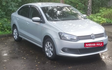 Volkswagen Polo VI (EU Market), 2013 год, 920 000 рублей, 2 фотография