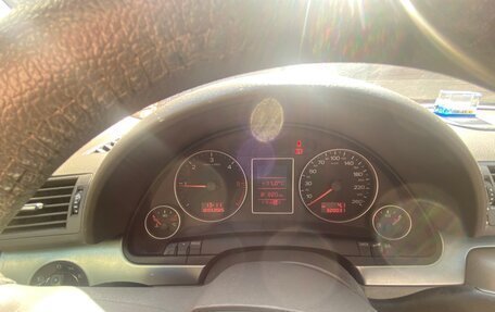 Audi A4, 2005 год, 800 000 рублей, 13 фотография