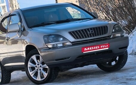 Lexus RX IV рестайлинг, 2000 год, 870 000 рублей, 4 фотография