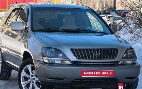 Lexus RX IV рестайлинг, 2000 год, 870 000 рублей, 3 фотография
