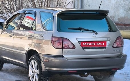 Lexus RX IV рестайлинг, 2000 год, 870 000 рублей, 22 фотография