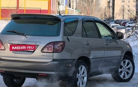 Lexus RX IV рестайлинг, 2000 год, 870 000 рублей, 29 фотография