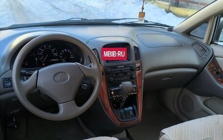 Lexus RX IV рестайлинг, 2000 год, 870 000 рублей, 32 фотография