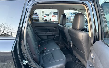 Mitsubishi Outlander III рестайлинг 3, 2014 год, 1 685 000 рублей, 23 фотография