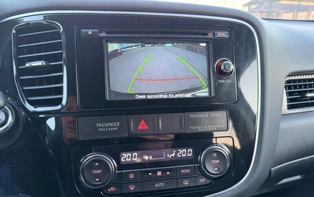 Mitsubishi Outlander III рестайлинг 3, 2014 год, 1 685 000 рублей, 33 фотография