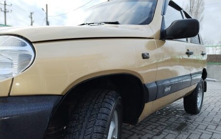 Chevrolet Niva I рестайлинг, 2004 год, 300 000 рублей, 2 фотография