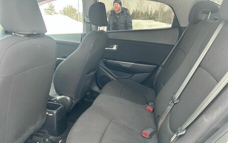 KIA Rio III рестайлинг, 2012 год, 650 000 рублей, 7 фотография