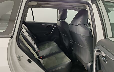 Toyota RAV4, 2025 год, 4 950 000 рублей, 9 фотография