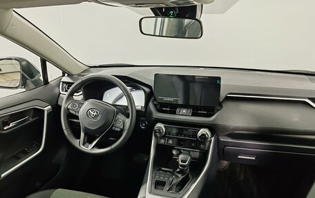 Toyota RAV4, 2025 год, 4 950 000 рублей, 8 фотография