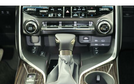 Lexus LX, 2025 год, 21 700 000 рублей, 28 фотография