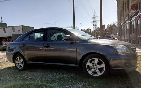 Toyota Avensis III рестайлинг, 2003 год, 460 000 рублей, 13 фотография