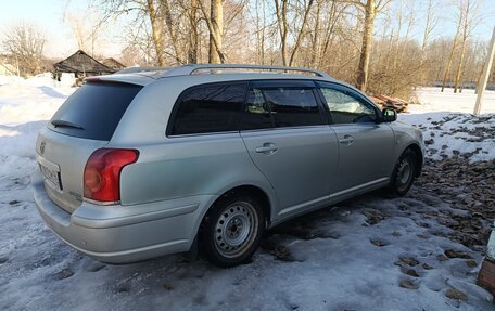 Toyota Avensis III рестайлинг, 2003 год, 580 000 рублей, 2 фотография