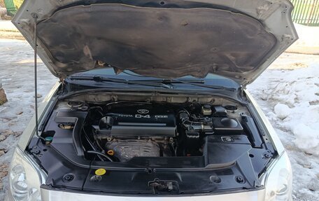 Toyota Avensis III рестайлинг, 2003 год, 580 000 рублей, 10 фотография