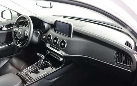 KIA Stinger I, 2018 год, 2 777 000 рублей, 10 фотография