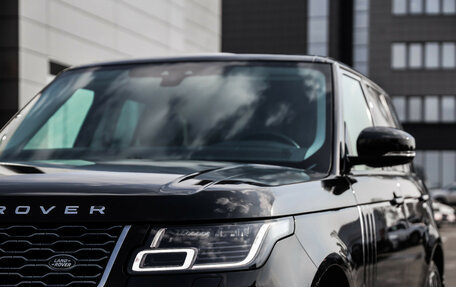 Land Rover Range Rover IV рестайлинг, 2018 год, 5 999 000 рублей, 2 фотография