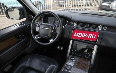 Land Rover Range Rover IV рестайлинг, 2018 год, 5 999 000 рублей, 9 фотография