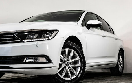 Volkswagen Passat B8 рестайлинг, 2016 год, 1 849 000 рублей, 3 фотография