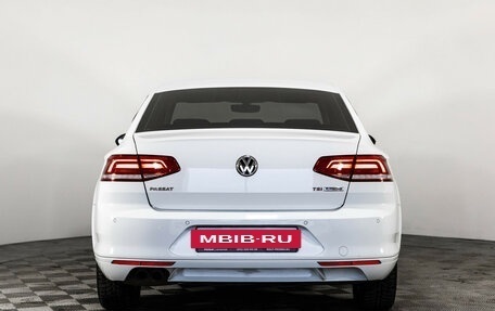 Volkswagen Passat B8 рестайлинг, 2016 год, 1 849 000 рублей, 10 фотография