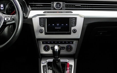 Volkswagen Passat B8 рестайлинг, 2016 год, 1 849 000 рублей, 17 фотография