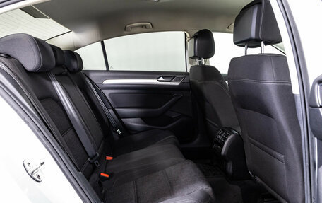 Volkswagen Passat B8 рестайлинг, 2016 год, 1 849 000 рублей, 32 фотография