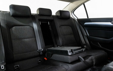 Volkswagen Passat B8 рестайлинг, 2016 год, 1 849 000 рублей, 30 фотография