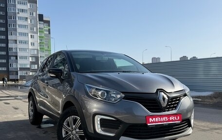 Renault Kaptur I рестайлинг, 2018 год, 1 320 000 рублей, 1 фотография