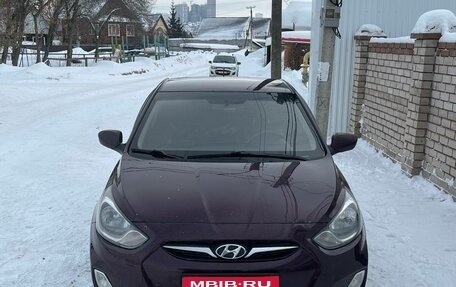 Hyundai Solaris II рестайлинг, 2012 год, 750 000 рублей, 1 фотография