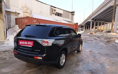 Mitsubishi Outlander III рестайлинг 3, 2013 год, 1 100 000 рублей, 6 фотография