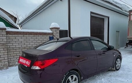 Hyundai Solaris II рестайлинг, 2012 год, 750 000 рублей, 2 фотография