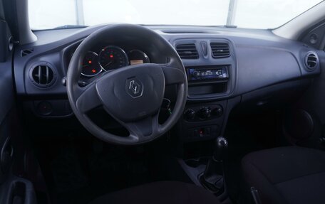 Renault Logan II, 2017 год, 670 333 рублей, 10 фотография