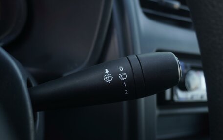 Renault Logan II, 2017 год, 670 333 рублей, 18 фотография