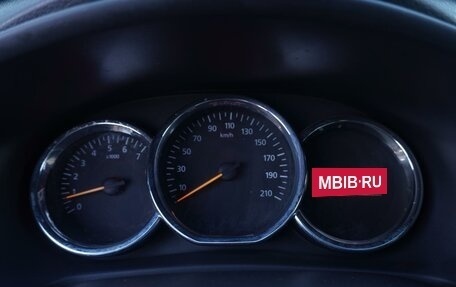 Renault Logan II, 2017 год, 670 333 рублей, 16 фотография