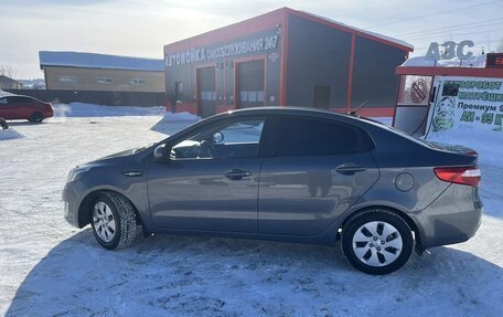 KIA Rio III рестайлинг, 2013 год, 687 000 рублей, 10 фотография