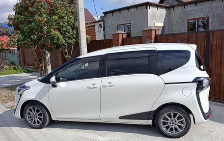 Toyota Sienta II, 2019 год, 1 450 000 рублей, 4 фотография