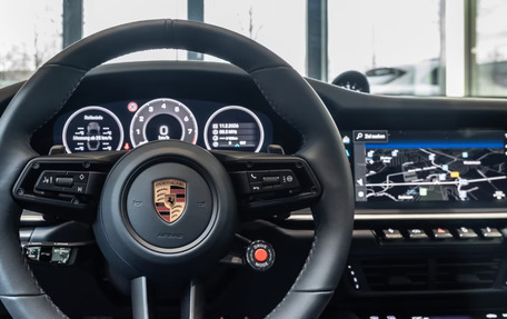 Porsche 911, 2025 год, 29 237 526 рублей, 27 фотография