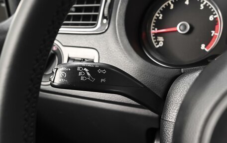 Volkswagen Polo VI (EU Market), 2018 год, 1 367 000 рублей, 17 фотография